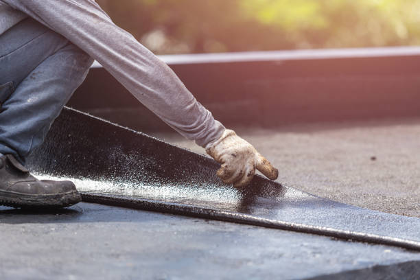 Professional Vapor Barrier Installation technician working in Hancock, MI